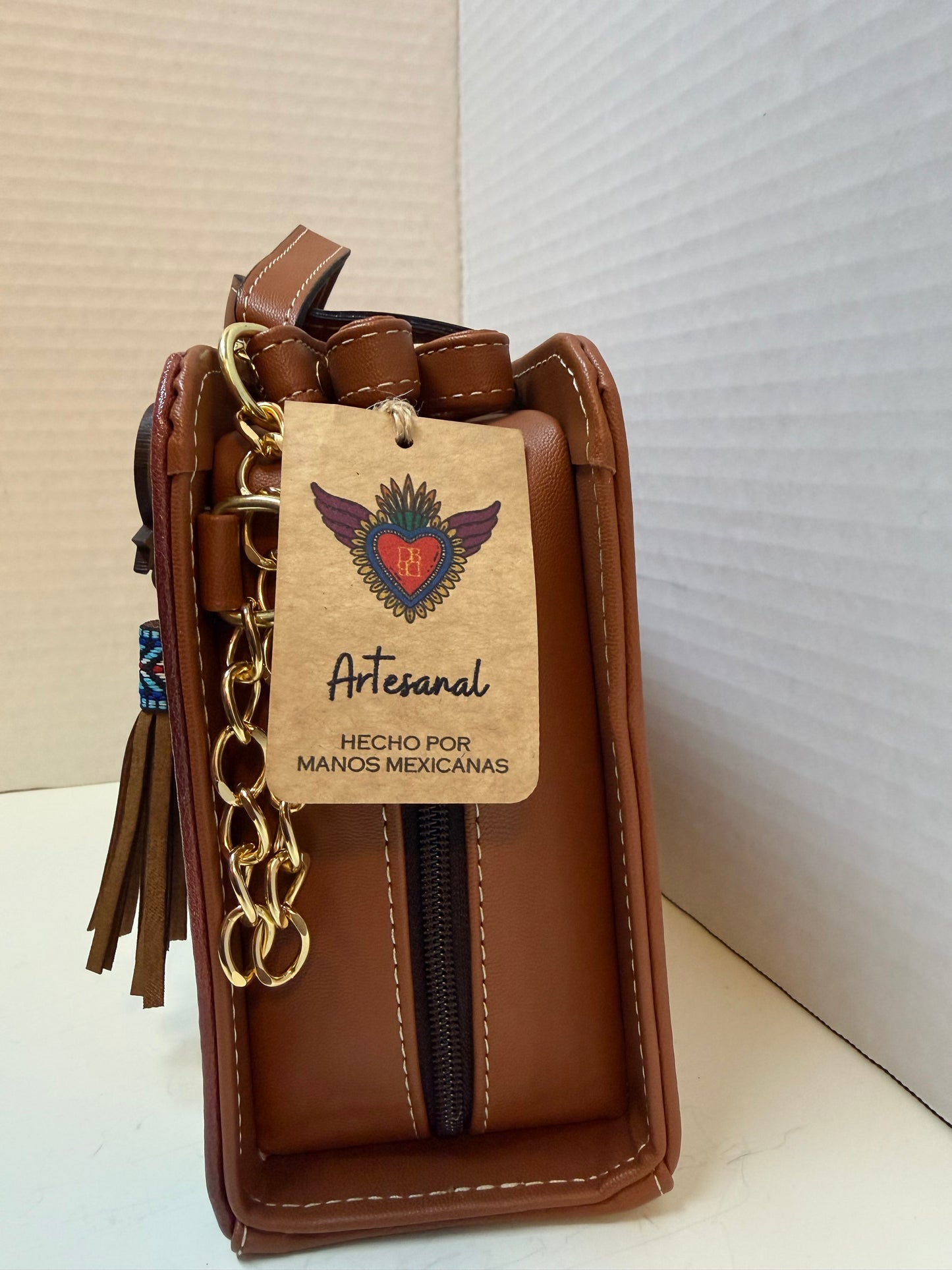 Artesanal Crossbody Handbag