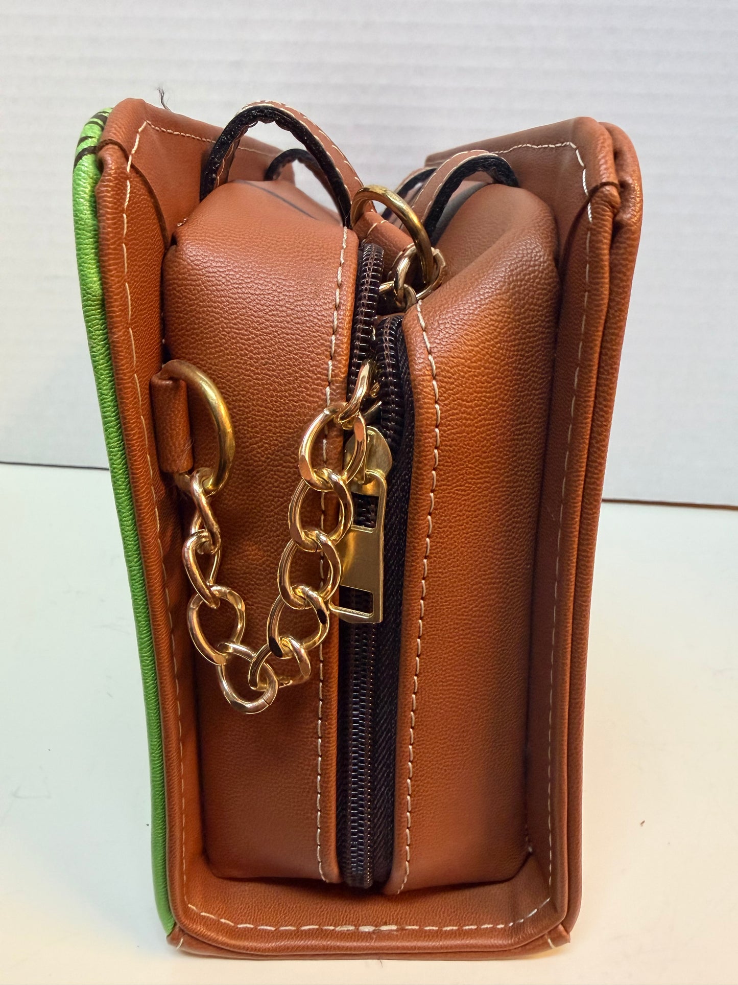 Artesanal Vegan Leather Crossbody
