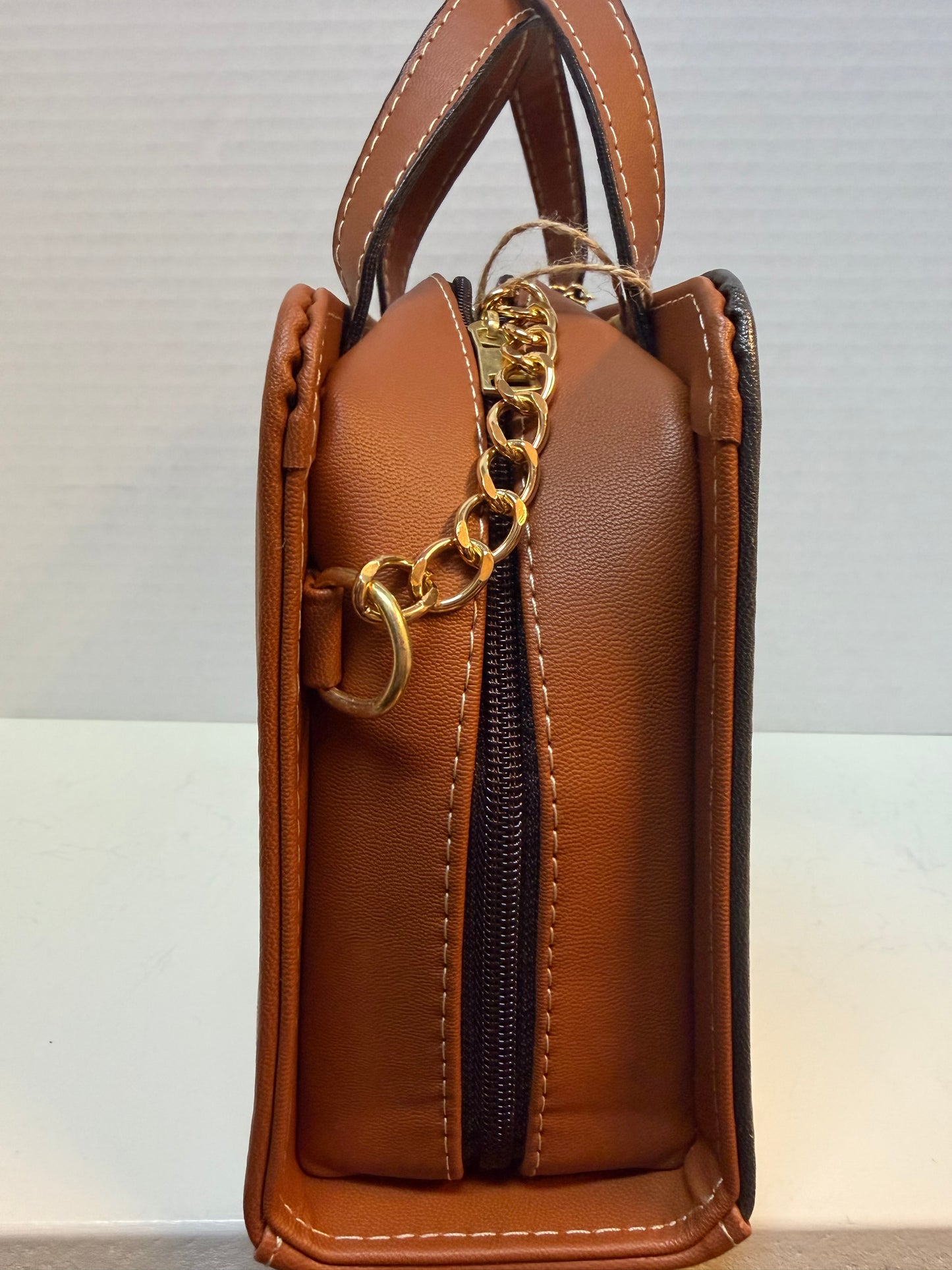 Artesanal Vegan Leather Crossbody